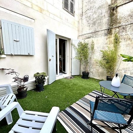 Cote Cour - Appartement En Plein Centre-Ville & Proche Des Thermes ロシュフォール エクステリア 写真